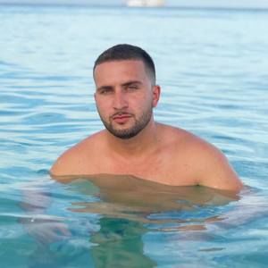 Meet your Posher, Jose